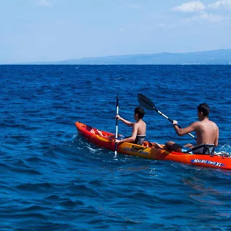 Okrug Gornji Near Sea * トロギール